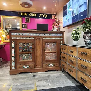 Отель The Cube